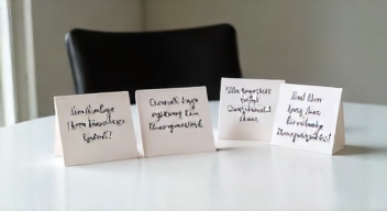 Die 5 meistgestellten Fragen (FAQ) zu Janina Hettich-Walz